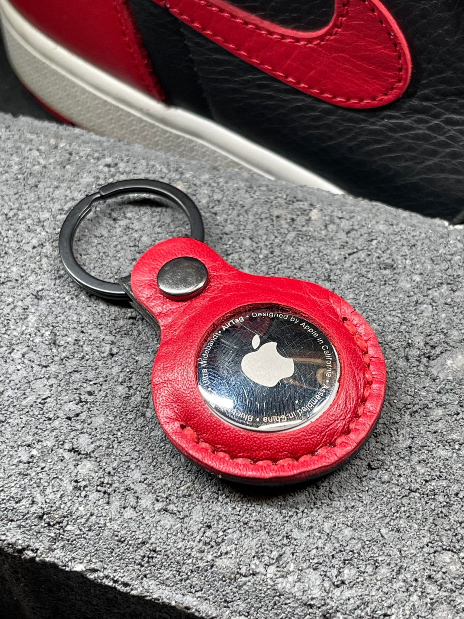 AJ1 Bred Air Tag Holder